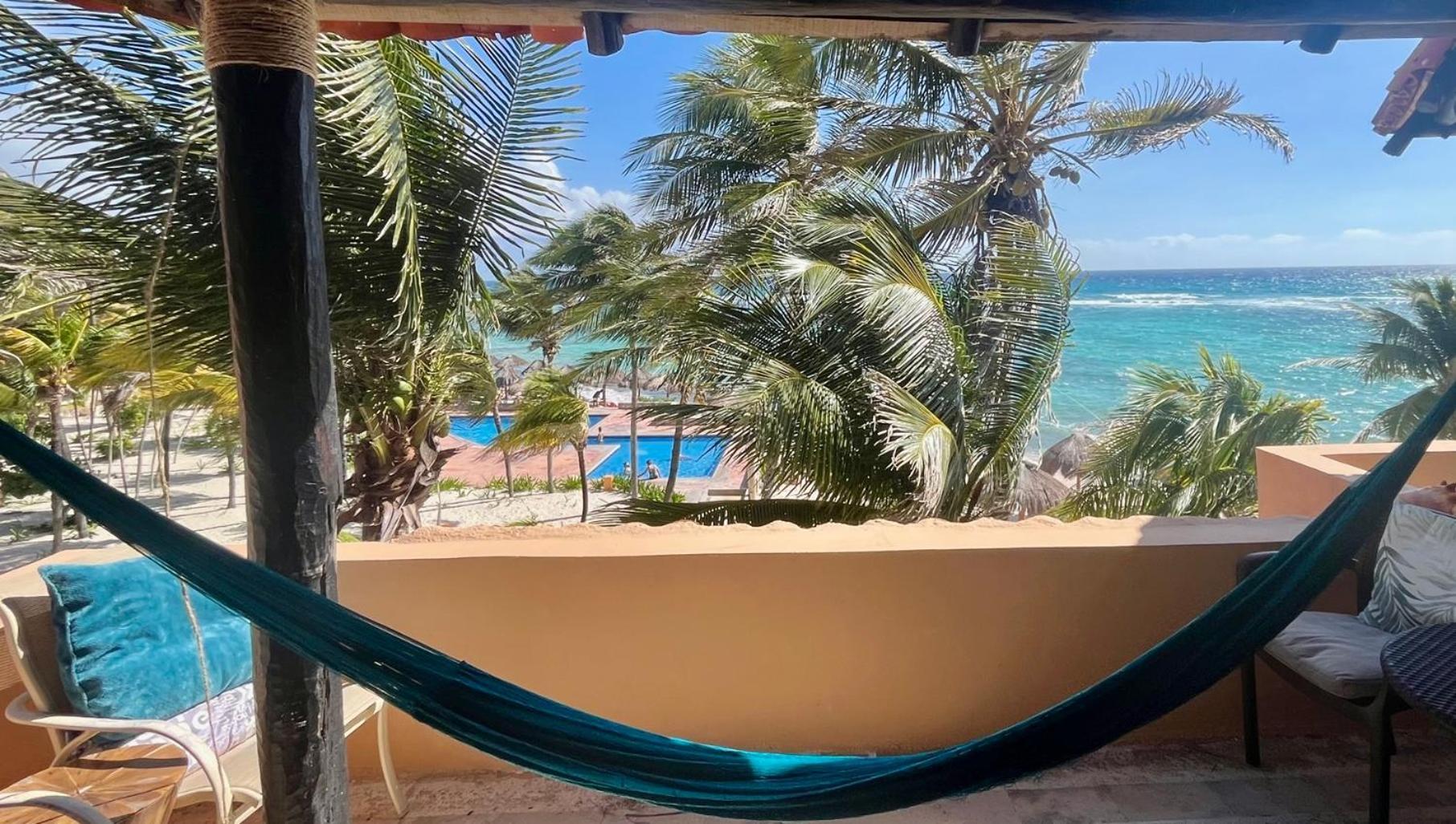 Beachfront Hammock Heaven Акумаль Екстер'єр фото
