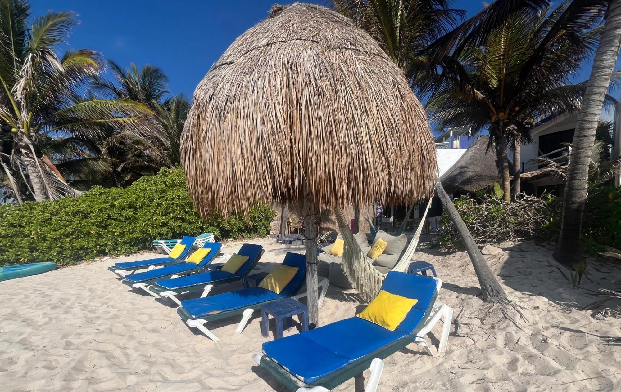 Beachfront Hammock Heaven Акумаль Екстер'єр фото